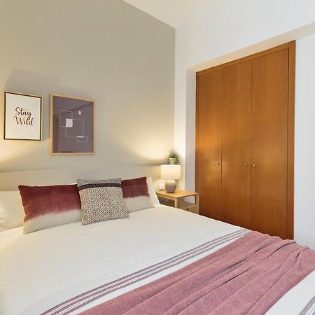 Click&Flat Sugranyes Apartment Barcelona Luaran gambar
