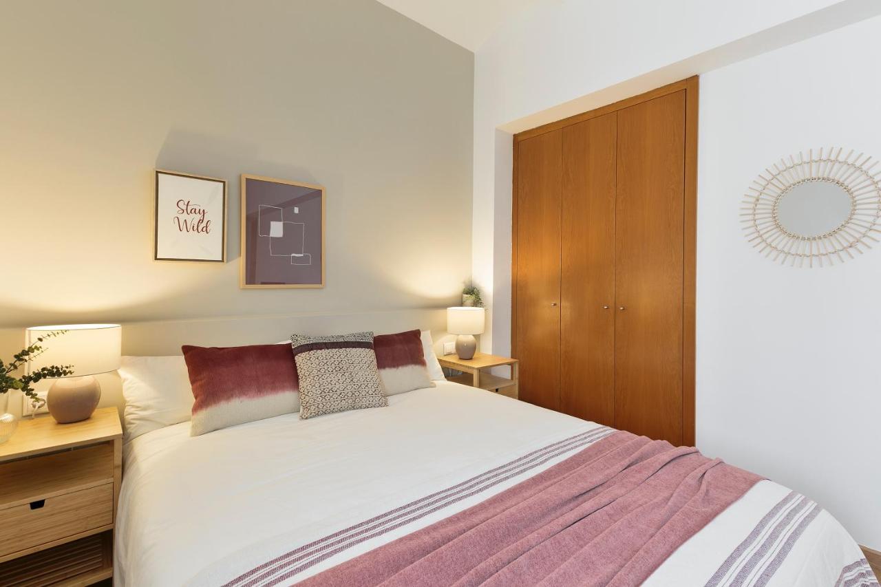 Click&Flat Sugranyes Apartment Barcelona Luaran gambar