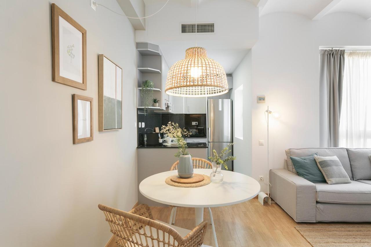 Click&Flat Sugranyes Apartment Barcelona Luaran gambar