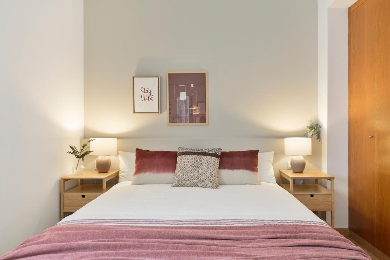 Click&Flat Sugranyes Apartment Barcelona Luaran gambar