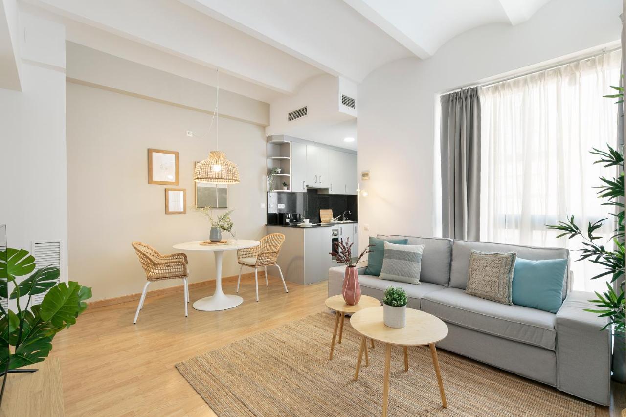 Click&Flat Sugranyes Apartment Barcelona Luaran gambar